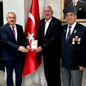 Kahraman Gazimiz Sadık Gök’in Madalyası Oğlu Sadık Gök’e Tevcih Edildi  - fotoğraf 1