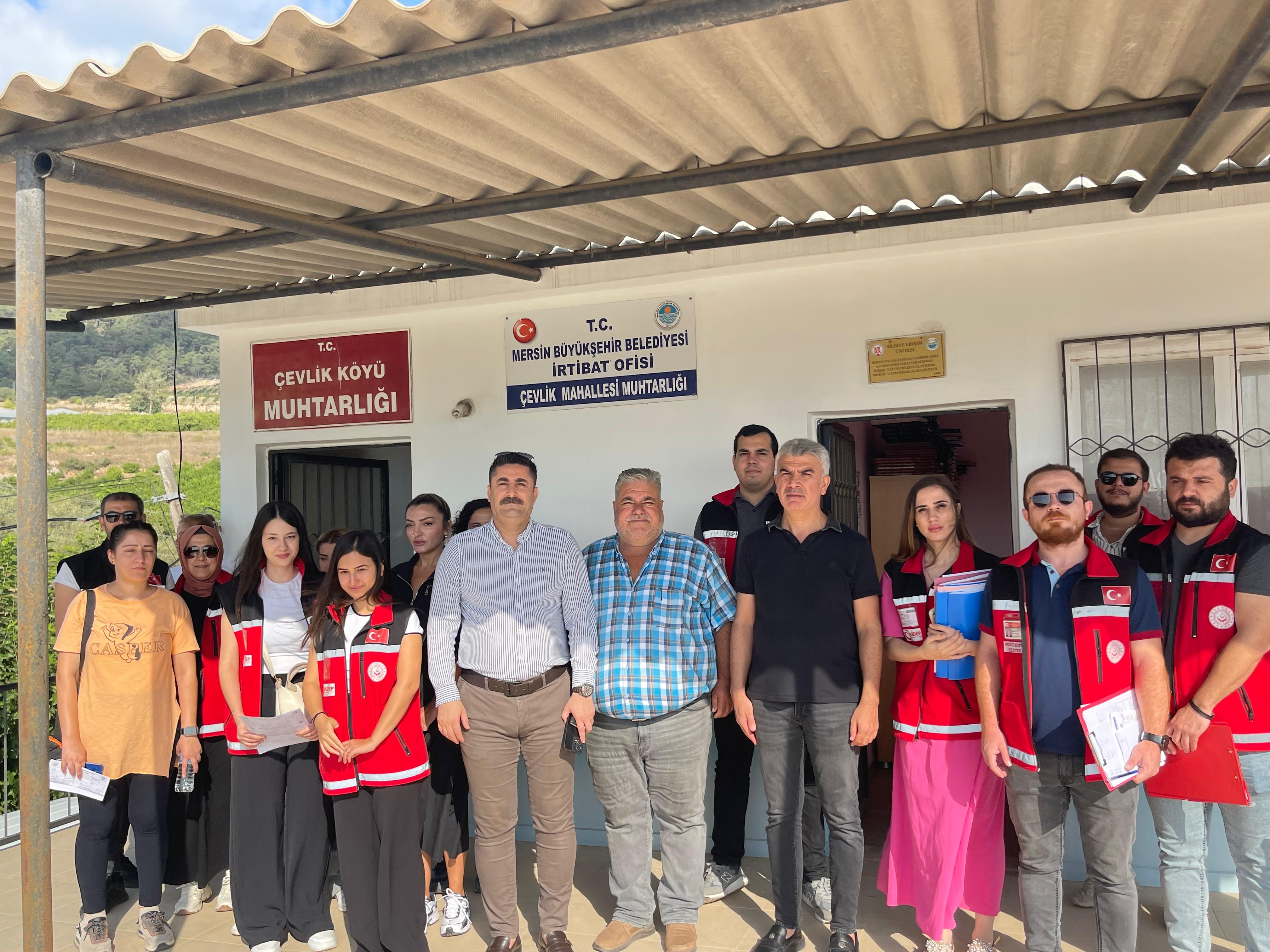 #MezitliSHM ekiplerimiz, Çevlik, Pelitkoyağı ile Takanlı Köylerimize giderek Evde Bakım Hizmeti, Sosyal Ekonomik Destek Hizmeti ve diğer hizmetlerimizden yararlanan vatandaşlarımızı yerinde denetim ve inceleme yaptı.