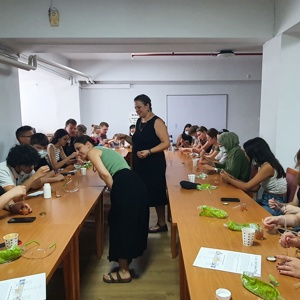 Dezavantajlı Gençlerin Permakültür ile İyi Olma Hallerinin Artırılması isimli AB Projemiz kapsamında  Ukrayna ,Romanya Slovakya ve Çek Cumhuriyeti ‘nden gelen akranlarıyla buluştular. - fotoğraf 7