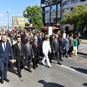 Kahramanlarla Yürüyoruz - fotoğraf 1