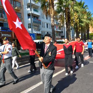 Kahramanlarla Yürüyoruz - fotoğraf 4