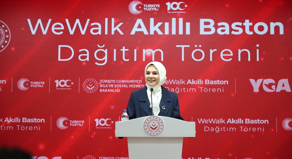 Aile ve Sosyal Hizmetler Bakanımız Göktaş, WeWalk Akıllı Baston Dağıtım Töreni'ne Katıldı