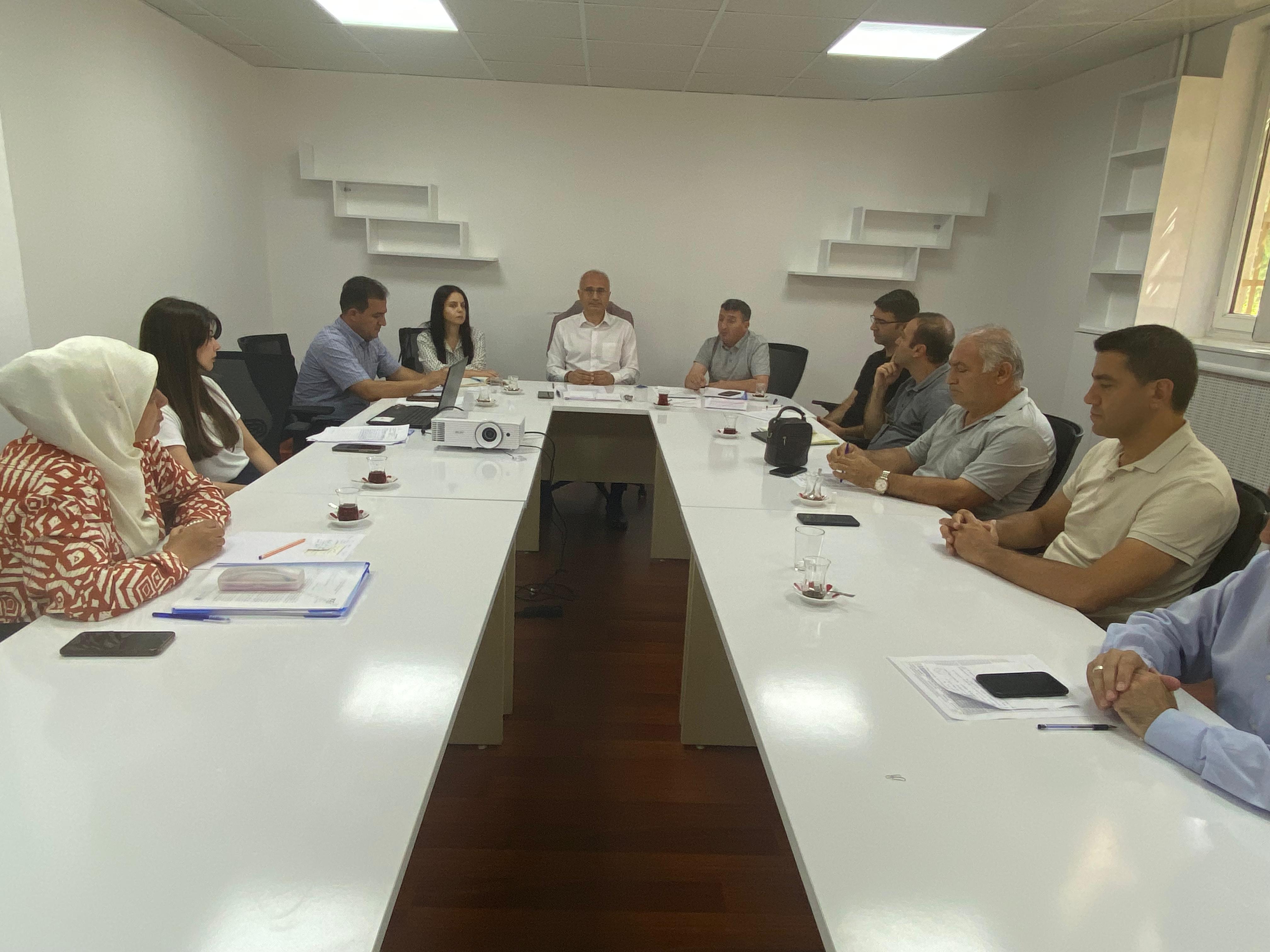 Aile ve Sosyal Hizmetler Müdürlüğü olarak, düzenli olarak gerçekleştirdiğimiz İstişare Toplantımızı bu hafta başarıyla tamamladık!