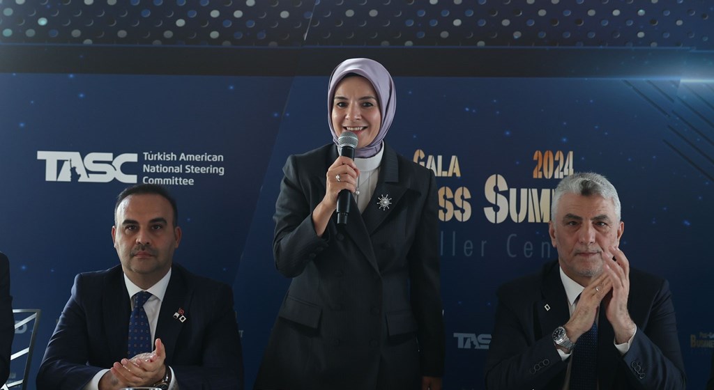 Bakanımız Mahinur Özdemir Göktaş: "Koruyucu aile konusunda küresel anlamda bir seferberlik çağrısı yapacağız"