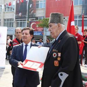 KAHRAMAN GAZİLERİMİZ, DÜZENLENEN PROGRAMLARLA ANILDI - fotoğraf 16