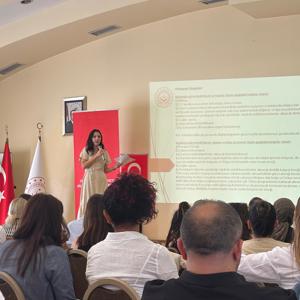 Özel Kreş ve Gündüz Bakımevleri ile Özel Çocuk Kulüplerinin kuruluş ve işleyiş esasları hakkında kurucu ve kuruluş  müdürlerine yönelik hizmet içi rehberlik eğitimi düzenlenmiştir. - fotoğraf 4