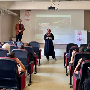 İlimiz Hasankeyf Ortaokulunda "Vatan ve Kahramanlık Buluşmaları" - fotoğraf 1