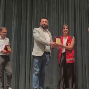 İşitme Engelliler, 'Acı ve Tatlı Hayat' Filmini İzledi - fotoğraf 3