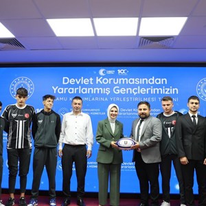 Aile ve Sosyal Hizmetler Bakanımız Göktaş, Devlet Korumasından Yararlanmış Gençlerin Kamu Kurumlarına Yerleştirilmesi Töreni'ne katıldı - fotoğraf 4