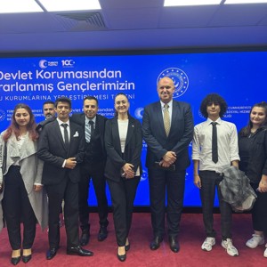Devlet Korumasından Yararlanmış Gençlerimizin Kamu Kurum ve Kuruluşlarına Yerleştirilmesi Töreni   - fotoğraf 4