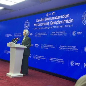 Devlet Korumasından Yararlanmış Gençlerimizin Kamu Kurum ve Kuruluşlarına Yerleştirilmesi Töreni   - fotoğraf 6