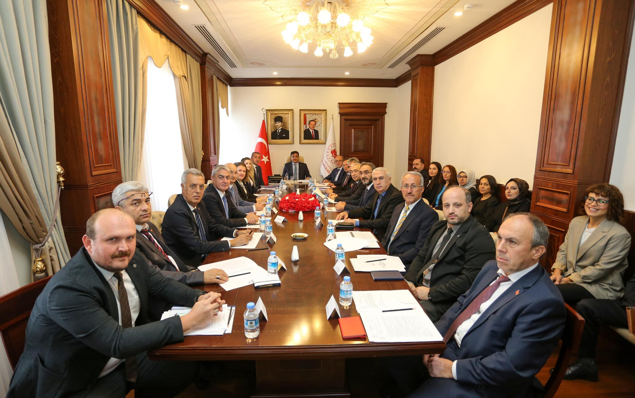 Şiddetsiz Bir Gelecek İçin El Ele