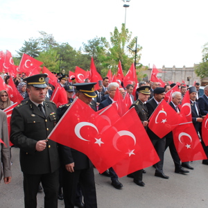 19 EYLÜL GAZİLER GÜNÜ " KAHRAMANLARLA YÜRÜYORUZ " ETKİNLİĞİ DÜZENLENDİ. - fotoğraf 2