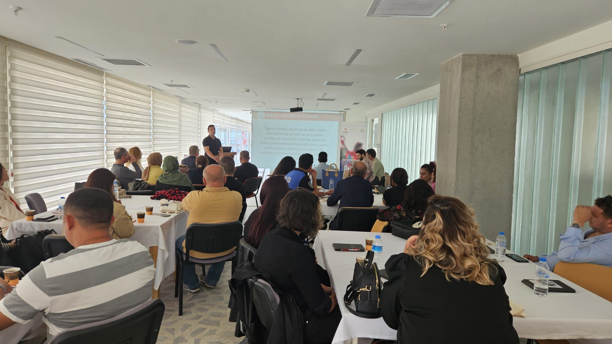 Biz Hep Rengarenk, Sosyal İçerme Eğitimi Projesi İlk Gün Eğitimi Tamamlandı