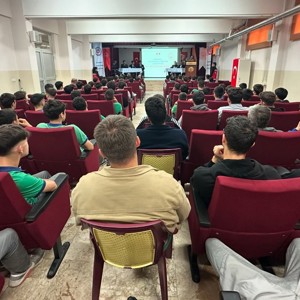 Kahraman Gazilerimiz Öğrencilere Fedakârlık ve Kahramanlık Hikâyelerini Aktardılar - fotoğraf 6