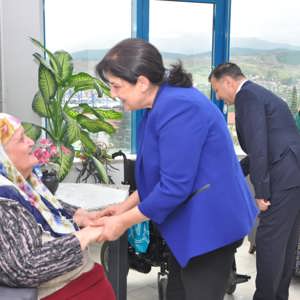 Süreyya Yavuz Hanımefendi'nin Yücel Huzurevi Ziyareti… - fotoğraf 7