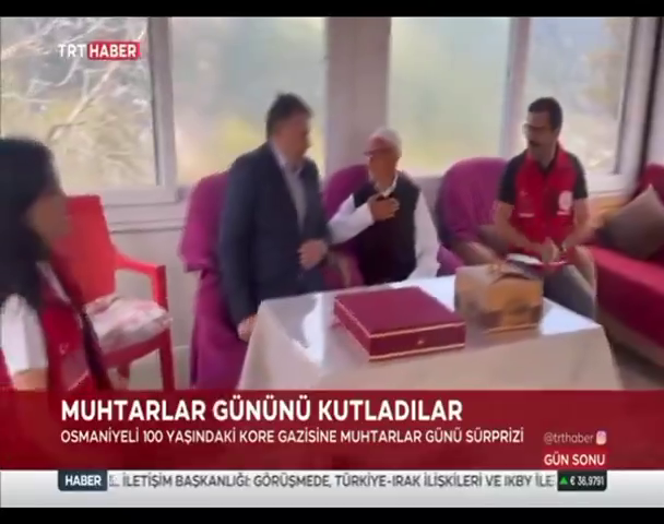 100 yaşında muhtarlık yapan Kore Gazisi Mehmet Topçu ziyaret edildi