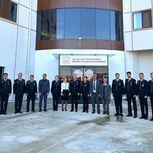Jandarma Komando Eğitim Merkez Komutanından Huzurevimize Ziyaret - fotoğraf 12