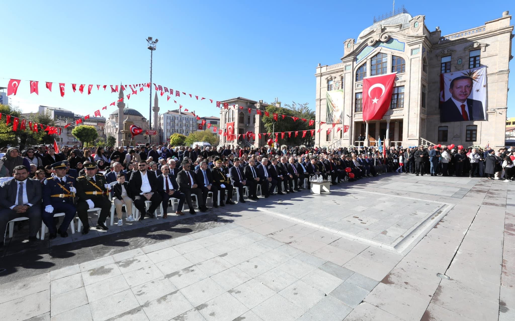 29 EKİM CUMHURİYET BAYRAMI KUTLAMA TÖRENİ YAPILDI.