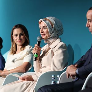 Aile ve Sosyal Hizmetler Bakanımız Göktaş, “Aile ve Çağdaş Megatrendler Konferansı”nda konuştu - fotoğraf 3