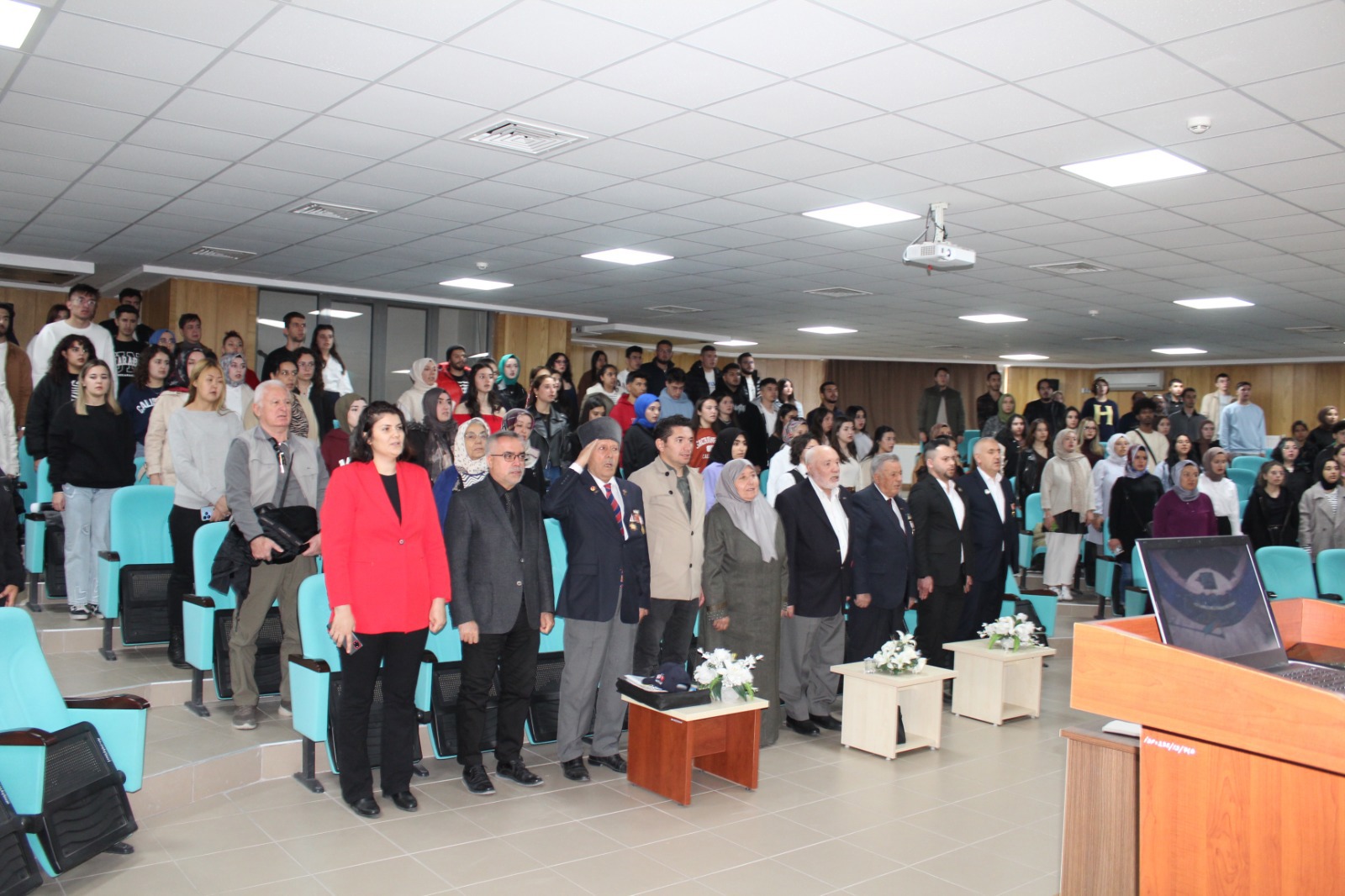 Aksaray Üniversitesi'nde Vatan Ve Kahramanlık Buluşmaları  Etkinliği Gerçekleştirildi. - fotoğraf 3