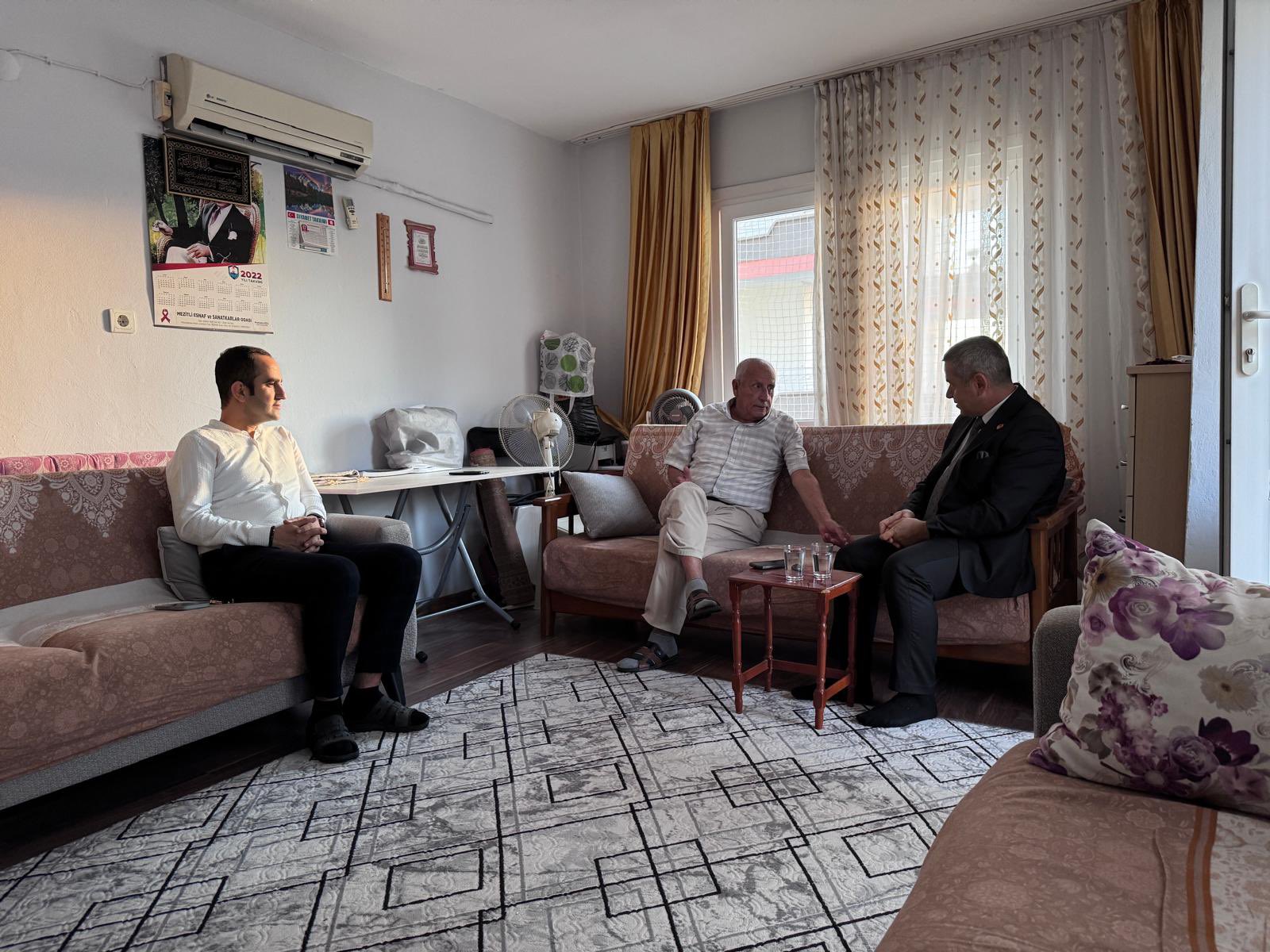 İl Müdürümüz Naci YILMAZ, 1980 yılında Bolu İlinde görevini icra ettiği sırada paraşüt atlaması sırasında dağa çarparak ayağını kırması sonucu gazi olan Süleyman KIRIT ve kıymetli ailesini ziyaret etti. 