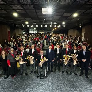 Vatan ve Kahramanlık Buluşmaları etkinliğinde Kahraman Gazilerimiz öğrenciler ile bir araya geldi - fotoğraf 2