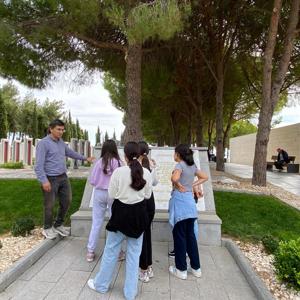 11 Ekim Dunya Kiz Cocuklari dolayisiyla Cocuk Evleri Koordinasyon Merkezi Mudurlugu’ne bagli Cocuk Evleri’nde kalan cocuklarimiz icin Canakkale'ye gezi duzenlendi - fotoğraf 2