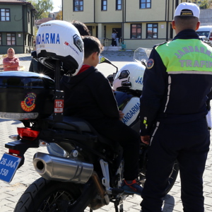 Çocuklarımız Jandarma Personelleri ile Bir Araya Geldi - fotoğraf 11