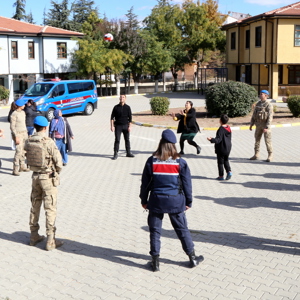 Çocuklarımız Jandarma Personelleri ile Bir Araya Geldi - fotoğraf 18