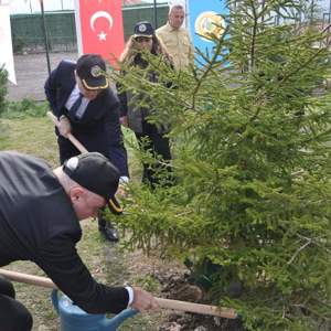 Fidanları Toprakla Buluşturduk... - fotoğraf 10