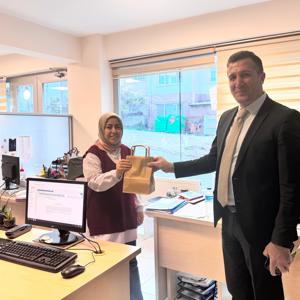 İl Müdürümüz Arif Laçin, Müdürlüğümüz bünyesinde görev yapan sosyologların "Sosyologlar Günü"nü kutladı. - fotoğraf 1