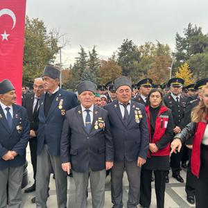 CUMHURİYETİMİZİN KURUCUSU GAZİ MUSTAFA KEMAL  ATATÜRK ÖLÜMÜNÜN 86.YILINDA DÜZENLENEN PROGRAMLA ANILDI. - fotoğraf 2