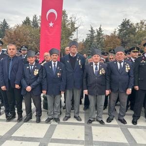 CUMHURİYETİMİZİN KURUCUSU GAZİ MUSTAFA KEMAL  ATATÜRK ÖLÜMÜNÜN 86.YILINDA DÜZENLENEN PROGRAMLA ANILDI. - fotoğraf 3