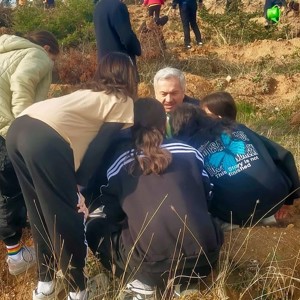 Çocuklarımız, Büyüklerimiz, Kahraman Gazilerimizle Birlikte Fidan Dikme Etkinliklerine Katıldık - fotoğraf 2