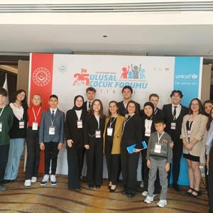 İl Müdürümüz Arif LAÇİN, 25. Ulusal Çocuk Forumu’na İl Çocuk Hakları Komite Temsilcileri ile katılım sağladı - fotoğraf 2