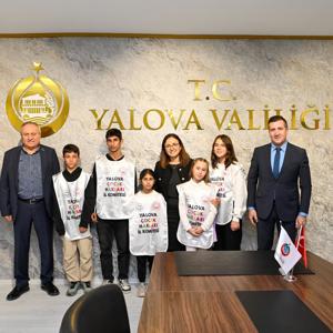 Valimiz Dr. Hülya Kaya, 20 Kasım Dünya Çocuk Hakları Günü'nde Çocuk Meclisi Kurulacağını Duyurdu - fotoğraf 1