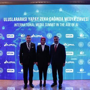 Aile ve Sosyal Hizmetler Bakanımız Göktaş "Uluslararası Yapay Zeka Çağında Medya Zirvesi"nde konuştu - fotoğraf 7
