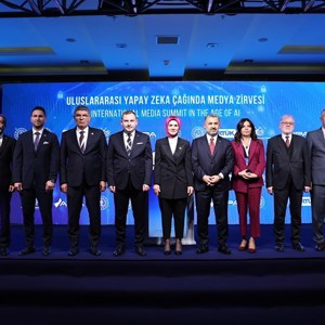 Aile ve Sosyal Hizmetler Bakanımız Göktaş "Uluslararası Yapay Zeka Çağında Medya Zirvesi"nde konuştu - fotoğraf 4