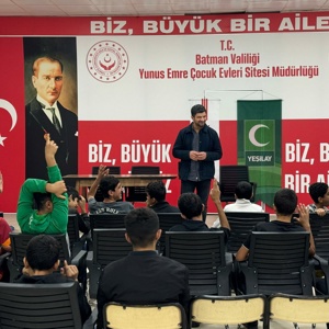 Yunus Emre Çocuk Evleri Sitesi Müdürlüğünde koruma ve bakım altında bulunan çocuklarımıza Teknoloji Bağımlılığı eğitimi - fotoğraf 1