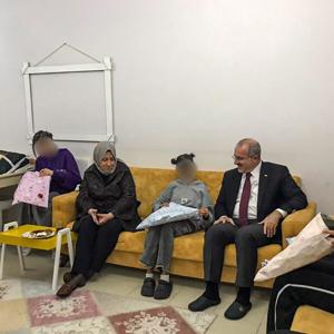 Valimiz Sayın Doç. Dr. Ömer TORAMAN ve Eşi Sayın Neşe TORAMAN Hanımefendi Çocuk Evlerimizi Ziyaret Etti - fotoğraf 1