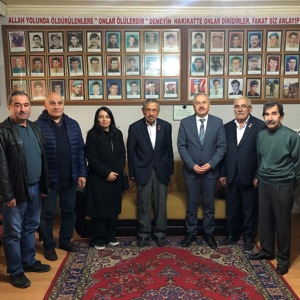Şehit Aileleri Sosyal Yardımlaşma ve Dayanışma Derneğinde Kıbrıs Gazilerimizle Bir Araya Geldik - fotoğraf 1