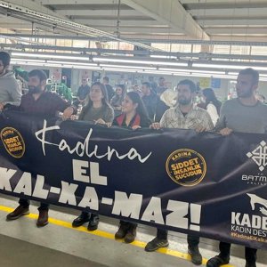 25 Kasım Kadına Yönelik Şiddete Karşı Uluslararası Mücadele Günü kapsamında Tekstil Atölyesinde çalışan bireylere günün anlam ve önemi - fotoğraf 4
