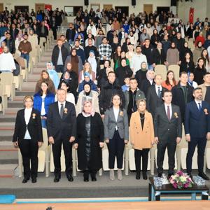 Bitlis Eren Üniversitesi’nde “Kadına Yönelik Şiddete Hayır” Konferansı - fotoğraf 8