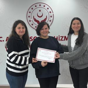 Koruyucu Ailelere Yönelik Birinci Kademe Eğitim Programı Tamamlandı - fotoğraf 3