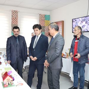 MÜDÜRLÜĞÜMÜZE BAĞLI BURDUR ENGELSİZ YAŞAM BAKIM VE REHABİLİTASYON VE AİLE DANIŞMA MERKEZİMİZDE KALAN ÇOCUKLAR TARAFINDAN EĞLENCE VE ŞÖLEN DÜZENLENDİ. - fotoğraf 5