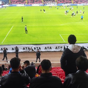 Kurum bakımında kalmakta olan canımız çocuklarımız, dün akşam ilimizde düzenlenen Atakaş Hatayspor ve Beşiktaş arasında oynanan maçı  @GSB_Mersin  desteği ile stadyumda büyük coşku ve heyecanla izlediler. 😊 - fotoğraf 1
