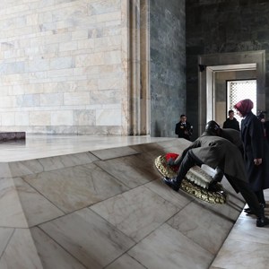 Bakanımız Göktaş, Türk Kadınına Seçme ve Seçilme Hakkı Verilmesinin 90’ıncı Yıl Dönümünde Anıtkabir'i Ziyaret Etti - fotoğraf 5