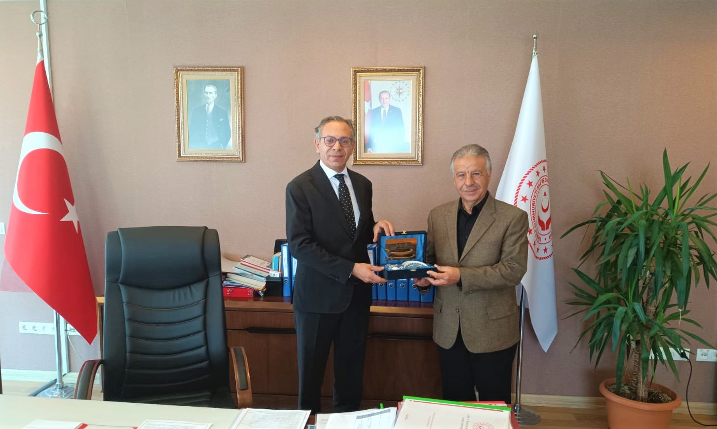 Genel Müdürlüğümüzde Görev Yapan Ali Altın Emekli Oldu