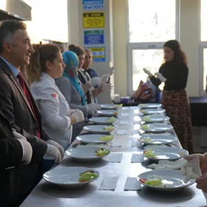 "Yemek Yapmak İçin Mutfağa Girdiler" - fotoğraf 1